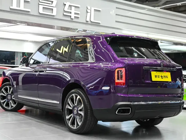 Rolls-Royce Cullinan — Фото автомобиля 6