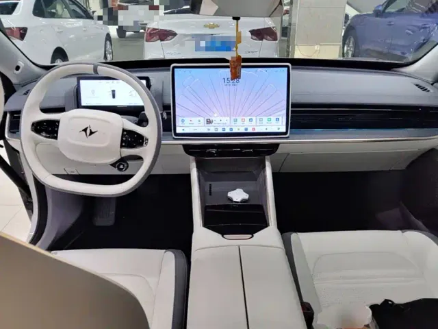 Dongfeng Yipai eπ007 2024 620Pro Edition — Фото автомобиля 9