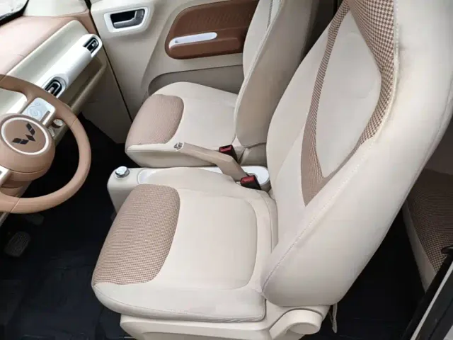 Wuling Hongguang Mini EV — Фото автомобиля 14