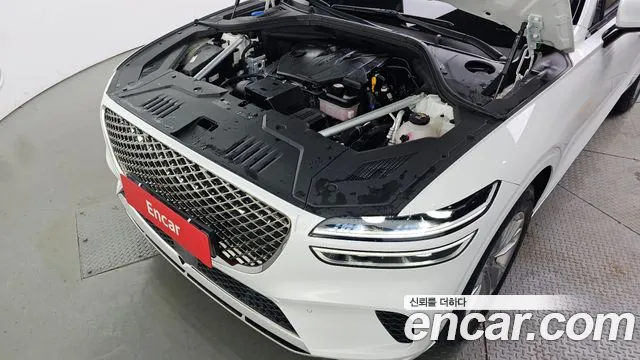 Genesis GV70 — Фото автомобиля 9