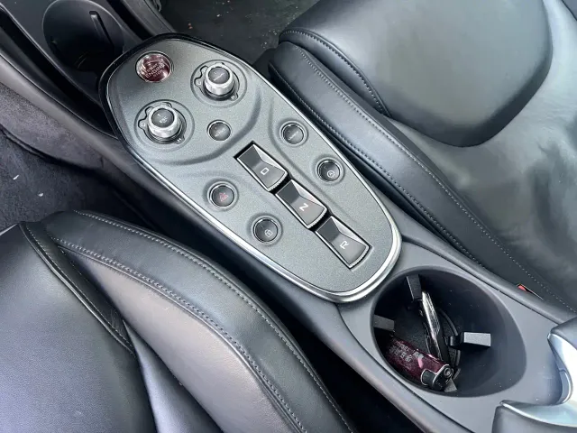 McLaren GT — Фото автомобиля 5