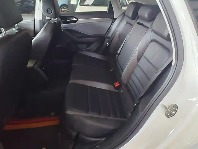 Volkswagen Sagitar — Фото автомобиля 16