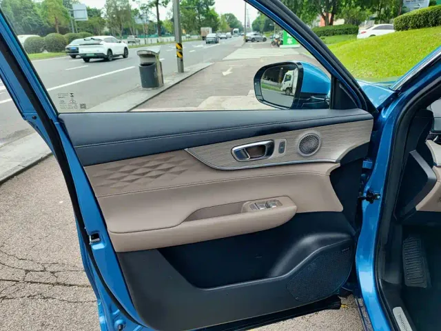 Chery Tiggo 8 PLUS C-DM — Фото автомобиля 6