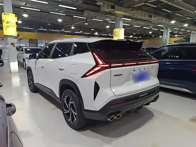 Geely Boyue — Фото автомобиля 4