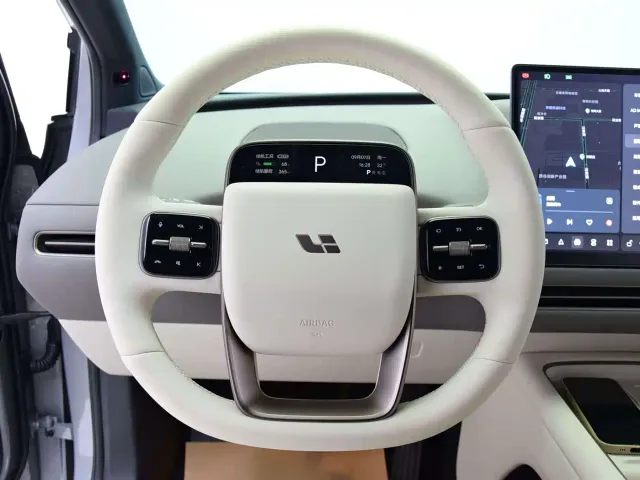Li Auto i6 — Фото автомобиля 7