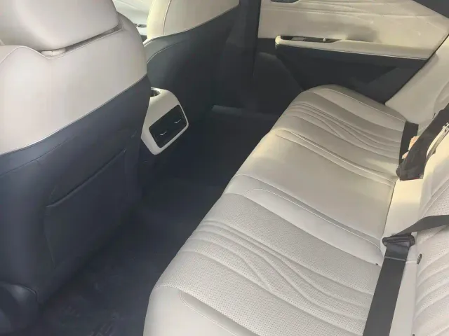 Geely Galaxy E8 — Фото автомобиля 5