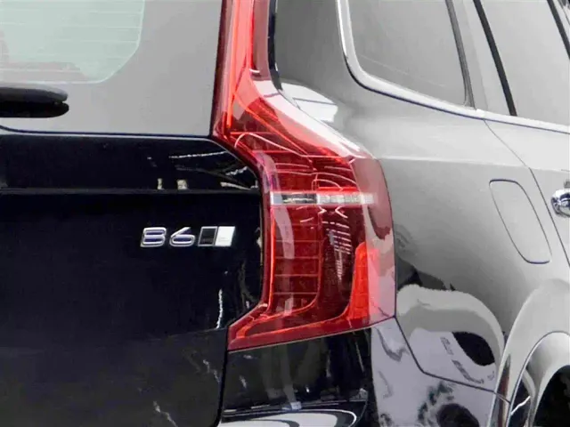 Volvo XC90 — Фото автомобиля 6