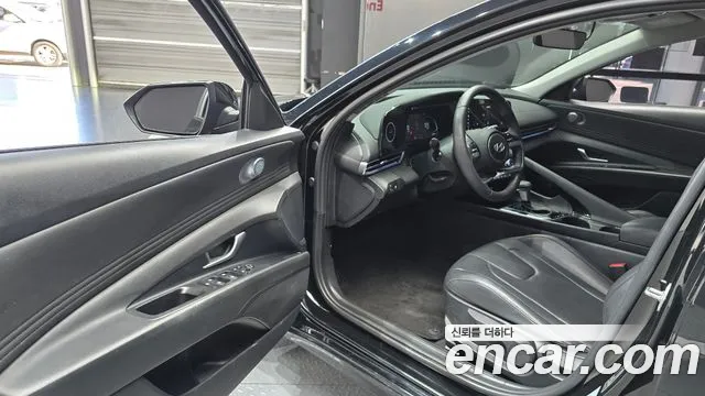 Hyundai Avante CN7 — Фото автомобиля 15