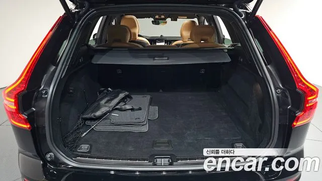 Volvo XC60 2nd Gen — Фото автомобиля 26