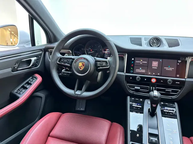 Porsche Macan — Фото автомобиля 18