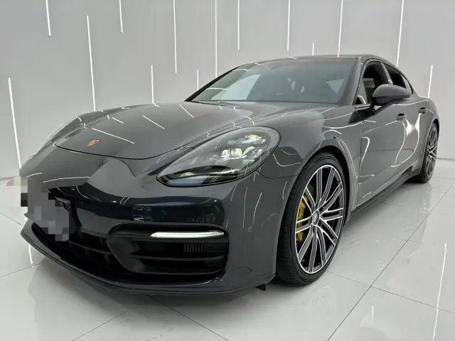 Фотография автомобиля — Porsche Panamera