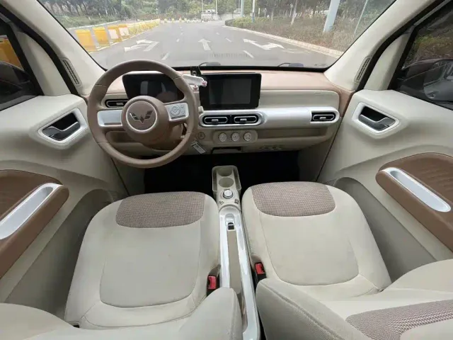 Wuling Hongguang Mini EV — Фото автомобиля 11