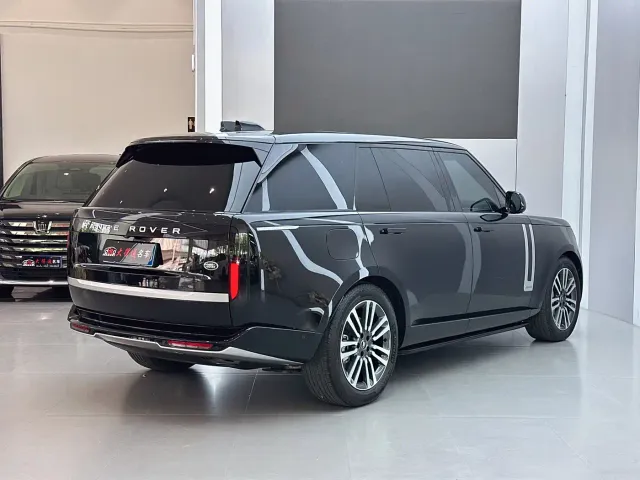 Land Rover Range Rover — Фото автомобиля 22
