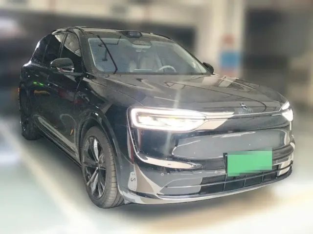 Aito M7 — Фото автомобиля 2