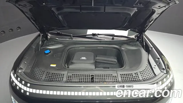 Hyundai Ioniq 9 — Фото автомобиля 6