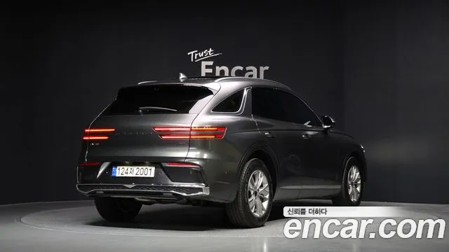Genesis GV70 2.5T Бензин AWD — Фото автомобиля 2