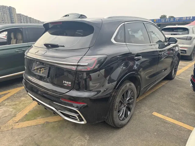 Hongqi HS5 — Фото автомобиля 15