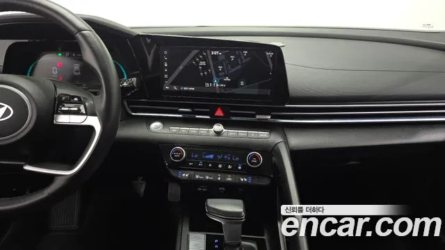 Hyundai Avante CN7 — Фото автомобиля 14