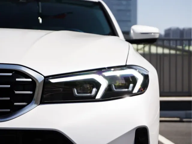 BMW 3 Series — Фото автомобиля 3