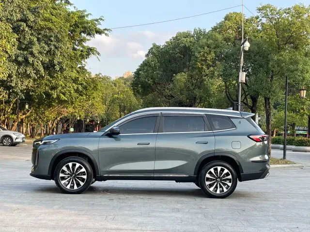 Chery Tiggo 8 PLUS — Фото автомобиля 22