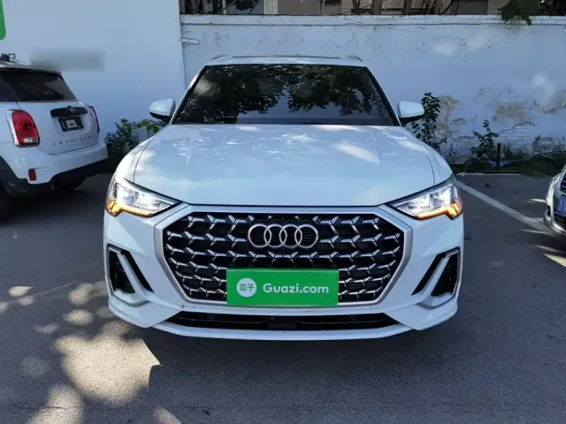 Audi Q3 — Фото автомобиля 2