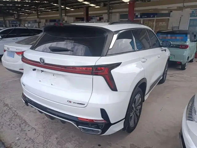 Changan CS75 Plus — Фото автомобиля 6