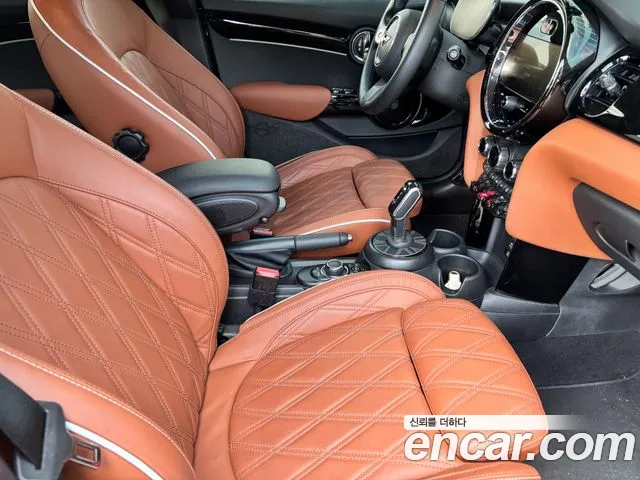 MINI Cooper — Фото автомобиля 3