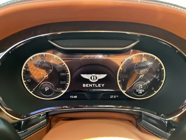 Bentley Flying Spur — Фото автомобиля 26