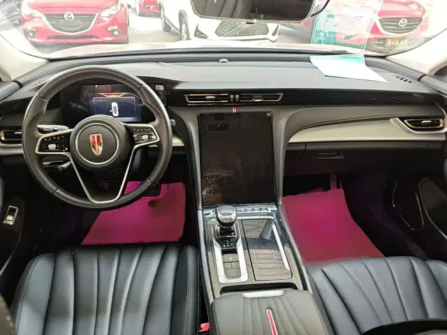 Hongqi H5 — Фото автомобиля 9