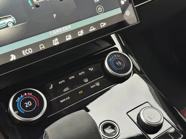 Land Rover Range Rover Sport — Фото автомобиля 26