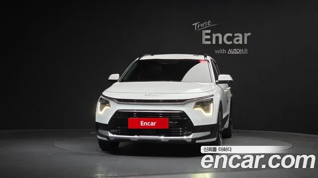 Kia Niro The All New Niro Signature — Фото автомобиля 3