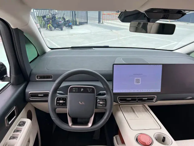 Li Auto MEGA — Фото автомобиля 9