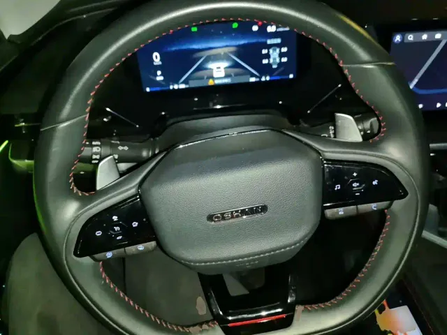 Changan Z6 — Фото автомобиля 11