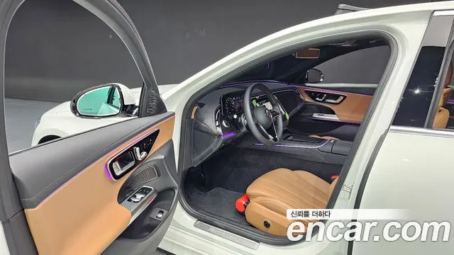 Mercedes-Benz E-Class — Фото автомобиля 10