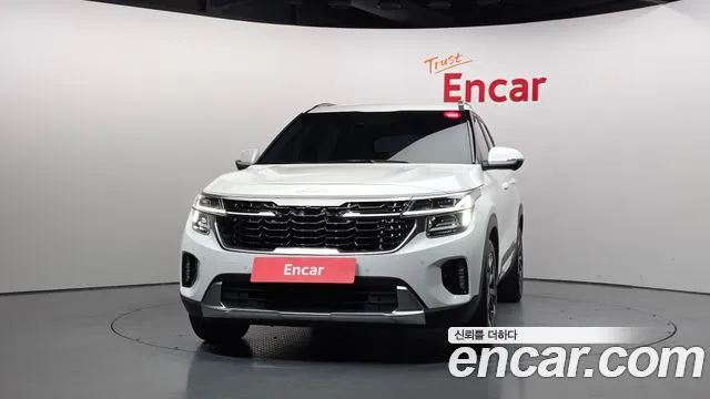 Kia Seltos Новый Seltos Бензин 2.0 2WD — Фото автомобиля 3