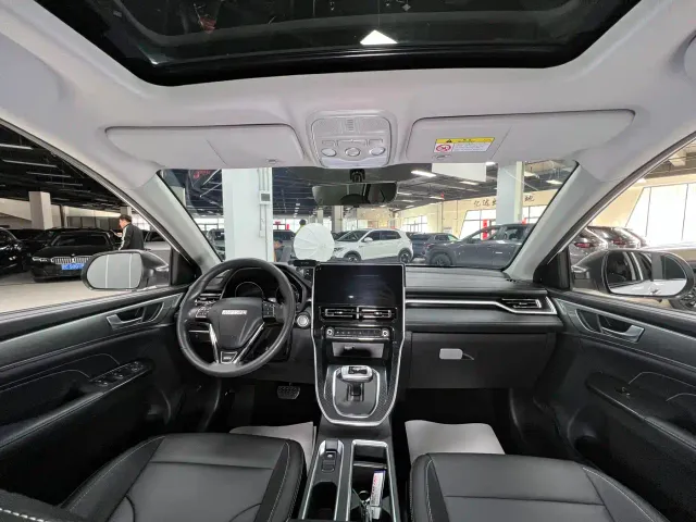 Haval M6 — Фото автомобиля 19