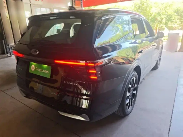 Ford Edge — Фото автомобиля 6