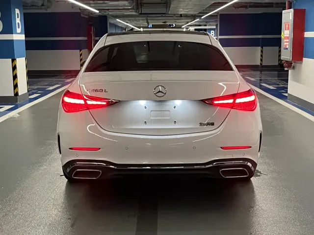 Mercedes-Benz C-Class — Фото автомобиля 5