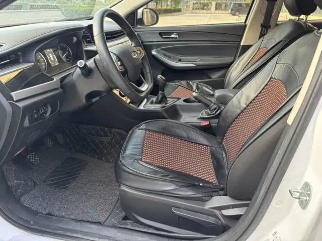 Chery Arrizo 5 — Фото автомобиля 12