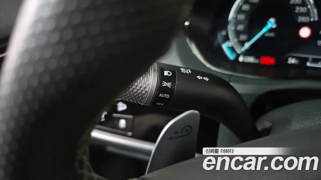 Genesis GV70 Electrified — Фото автомобиля 30