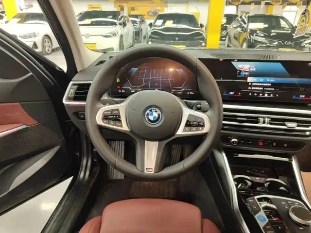 BMW i3 — Фото автомобиля 10