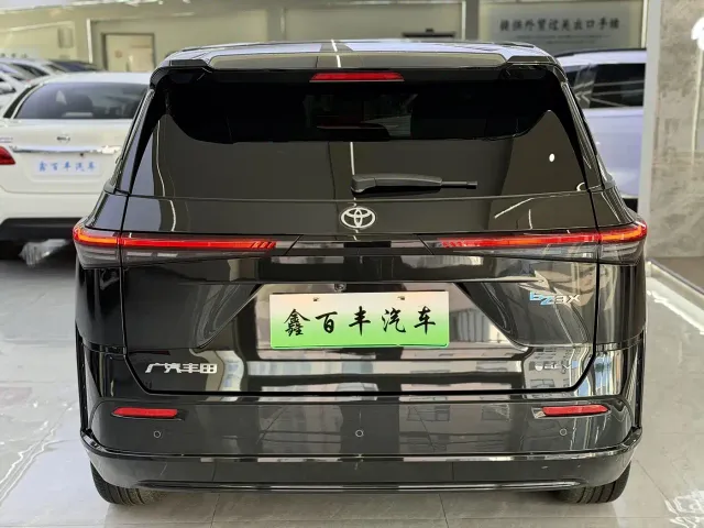 Toyota BoZhi 3X — Фото автомобиля 9