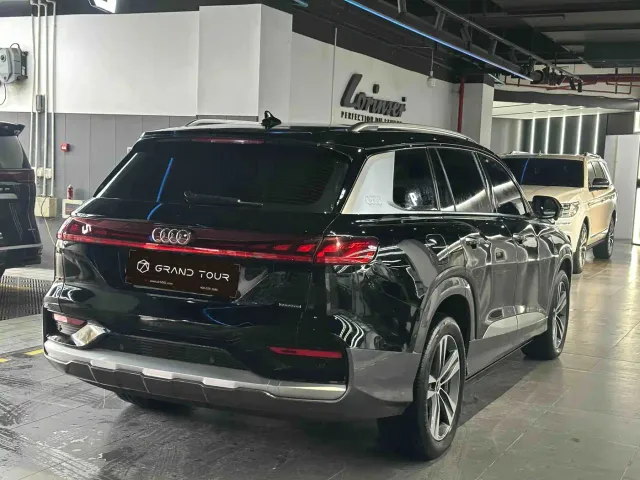 Audi Q6 — Фото автомобиля 8