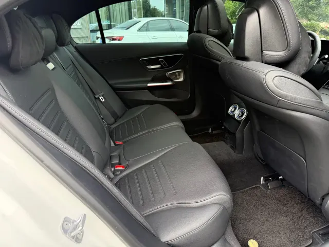Mercedes-Benz C-Class — Фото автомобиля 13