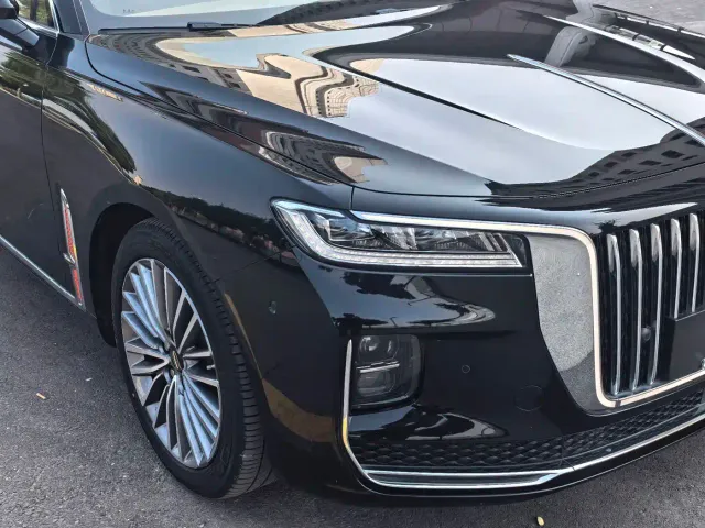 Hongqi Hongqi H9 2020 2.0T Smart Connection Qi Chang Edition — Фото автомобиля 13