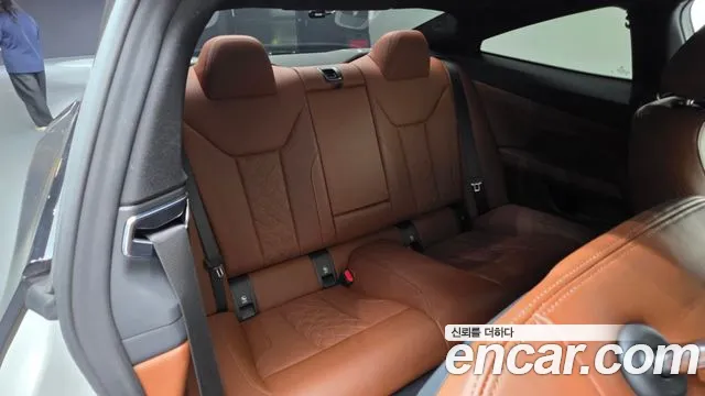 BMW 4 Series G22 — Фото автомобиля 12