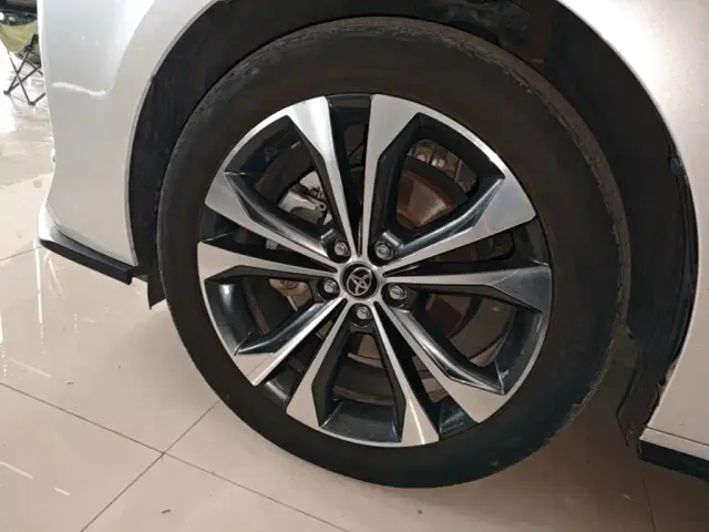 Toyota Granvia — Фото автомобиля 24