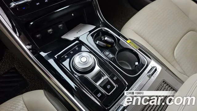 Kia Canival Carnival 4 поколение Бензин 7 мест Hi-Limousine — Фото автомобиля 6