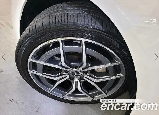 Mercedes-Benz E-Class — Фото автомобиля 20