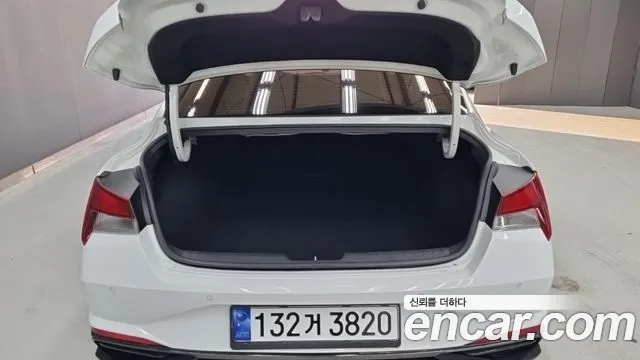 Hyundai Avante CN7 — Фото автомобиля 18